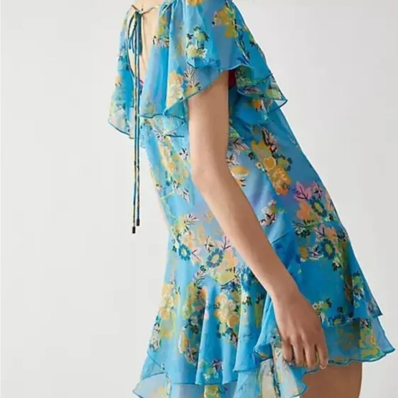 ***NEW WITH TAGS ***Free People Flirty Floral Mini Dress - Picture 2 of 7